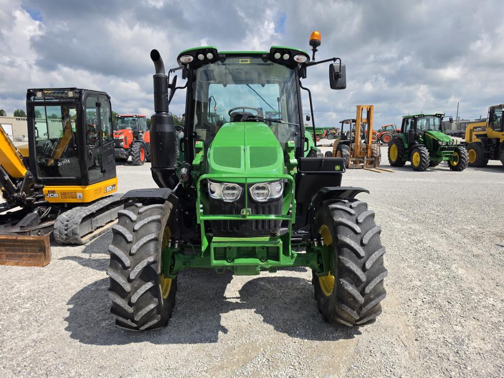Image for 2022 John Deere 6120M