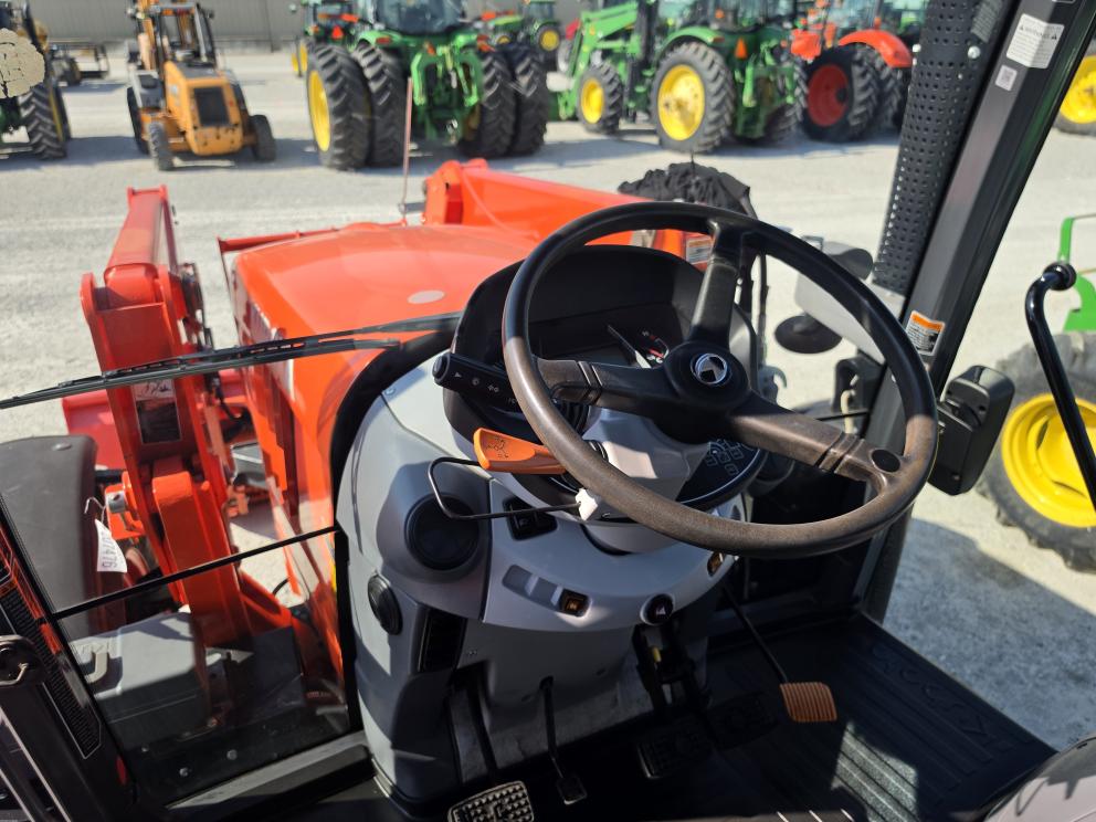 Image for 2019 Kubota Premium M7-172