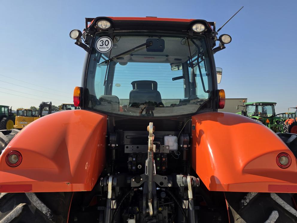 Image for 2019 Kubota Premium M7-172