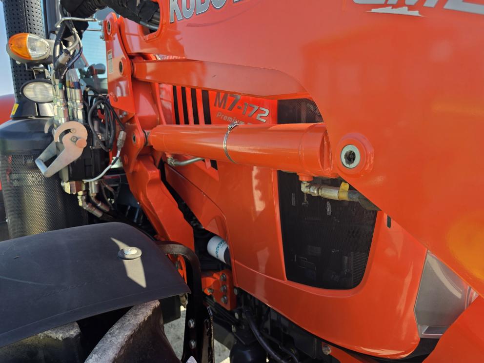 Image for 2019 Kubota Premium M7-172