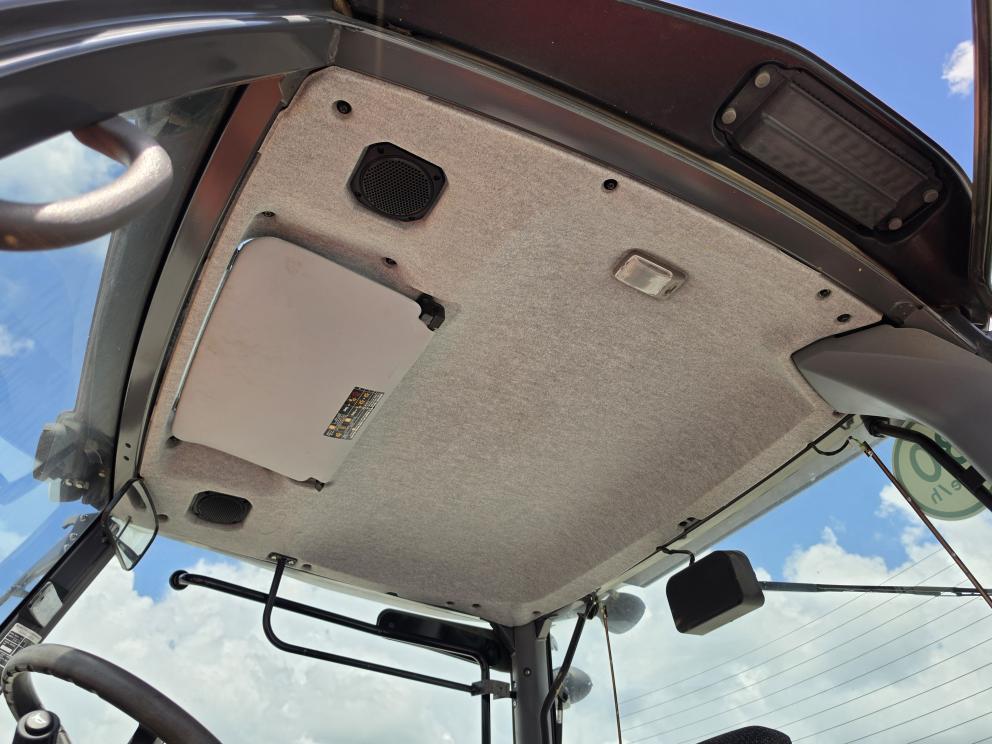 Image for 2019 Kubota Premium M7-172
