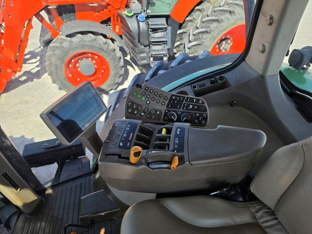 Image for 2012 John Deere 8335R