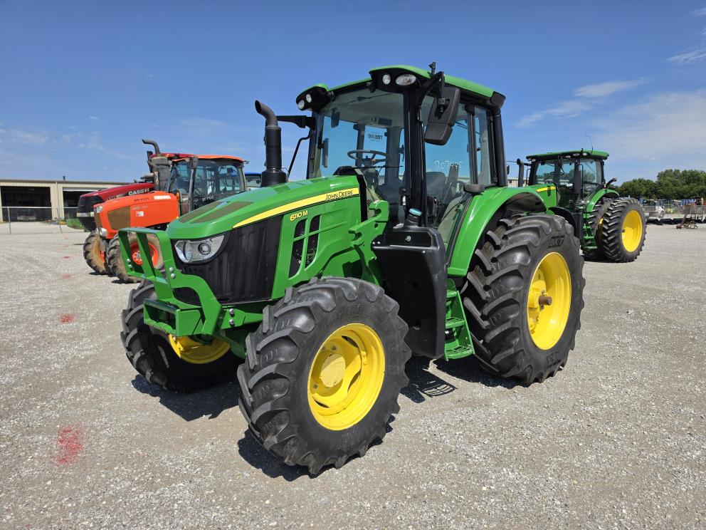 Image for 2020 John Deere 6110M