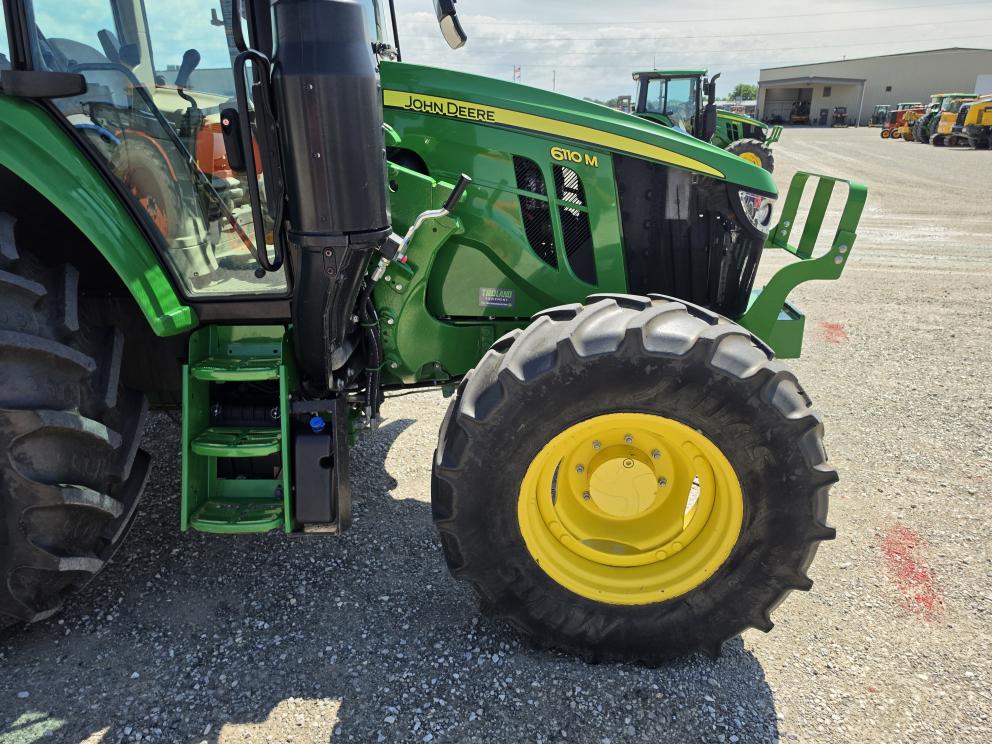 Image for 2020 John Deere 6110M