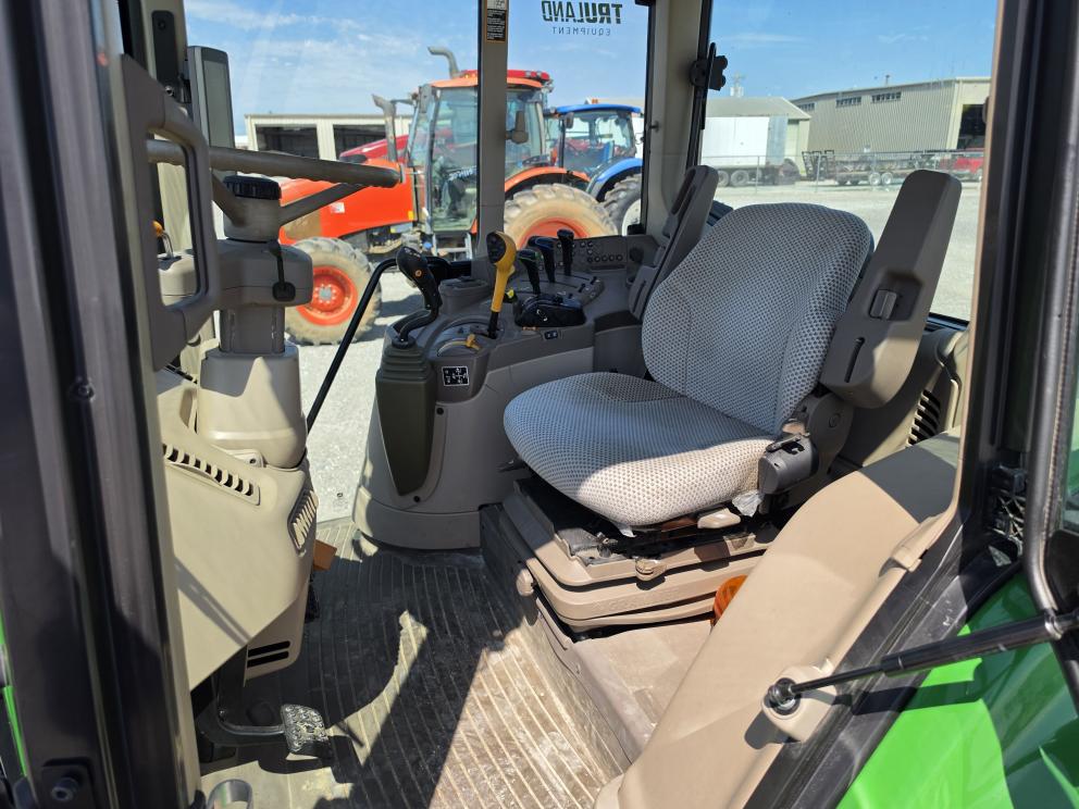 Image for 2020 John Deere 6110M