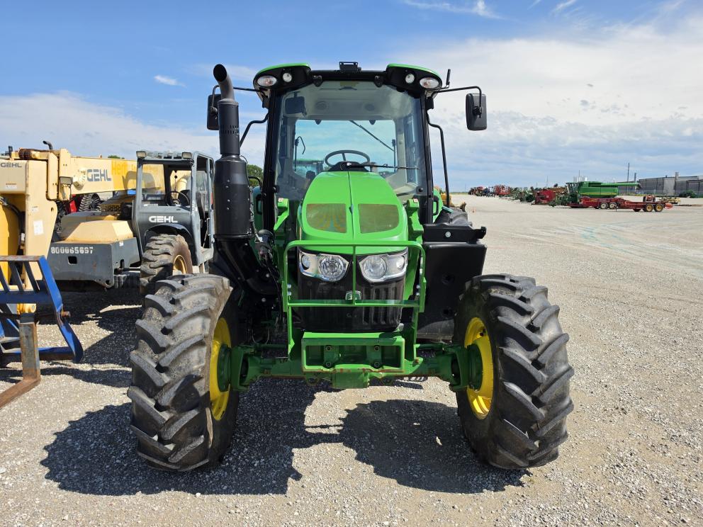 Image for 2022 John Deere 6110M