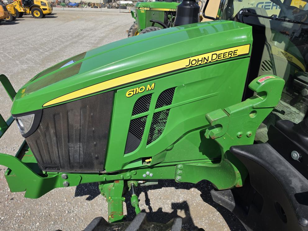 Image for 2022 John Deere 6110M