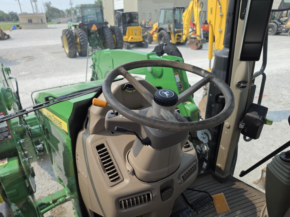 Image for 2022 John Deere 6110M