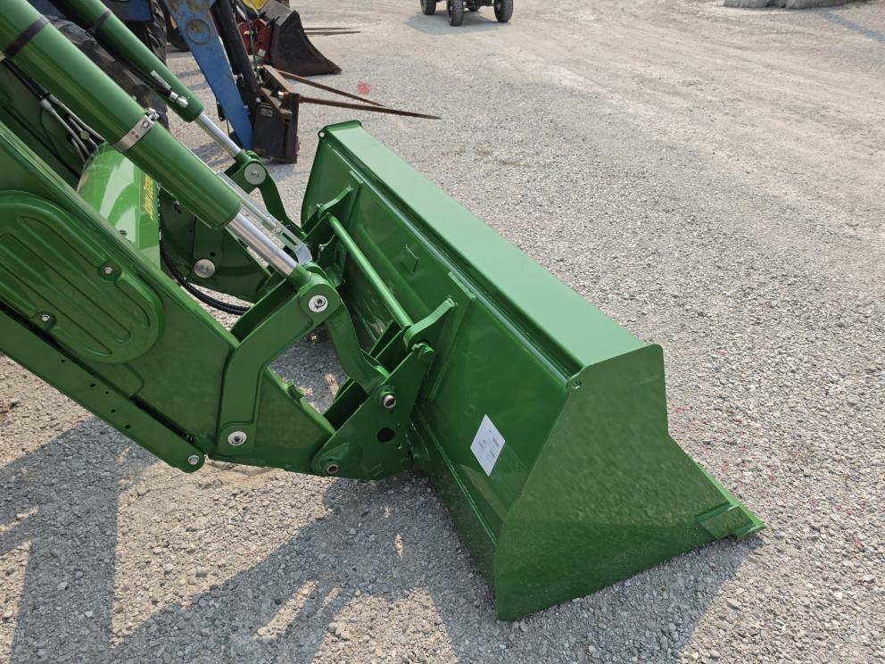 Image for 2022 John Deere 6110M