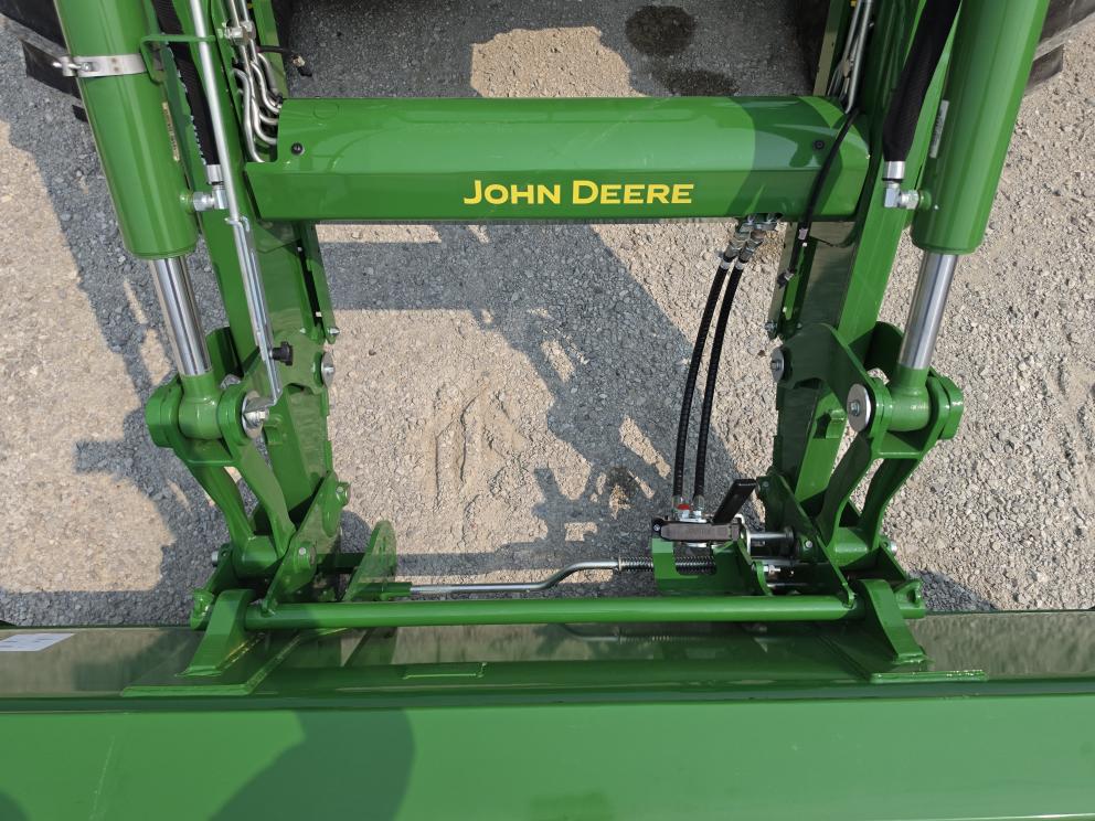 Image for 2022 John Deere 6110M