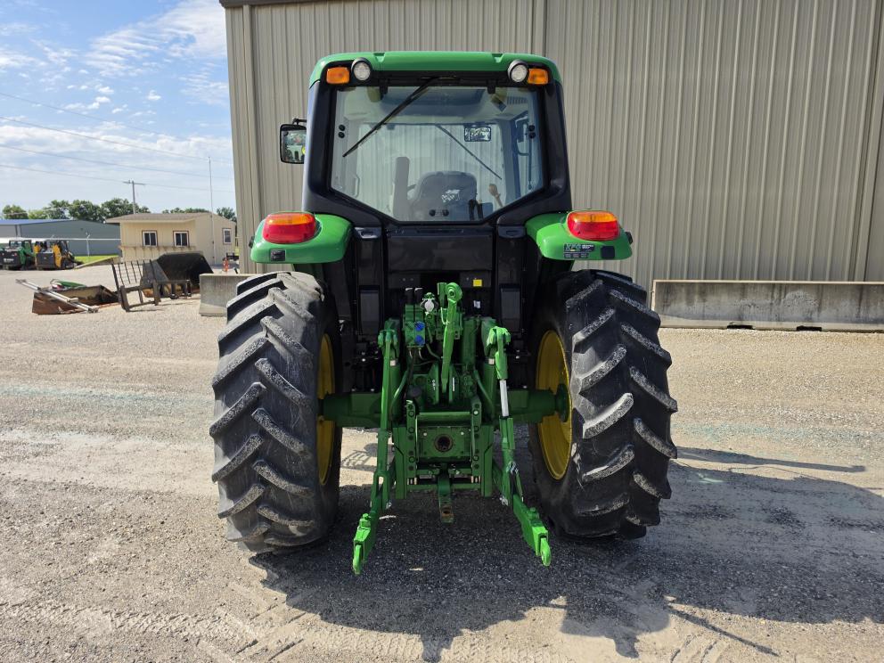 Image for 2019 John Deere 6110M