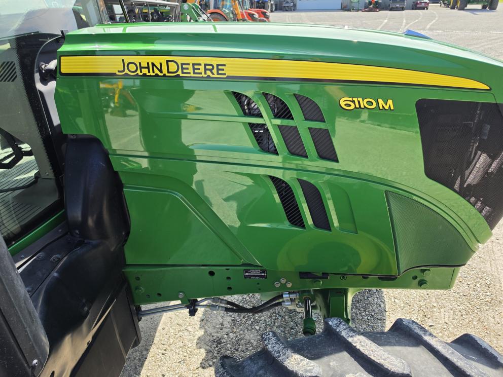 Image for 2019 John Deere 6110M