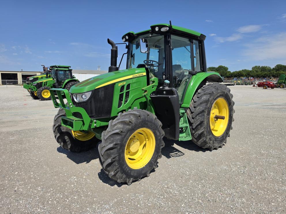 Image for 2020 John Deere 6110M