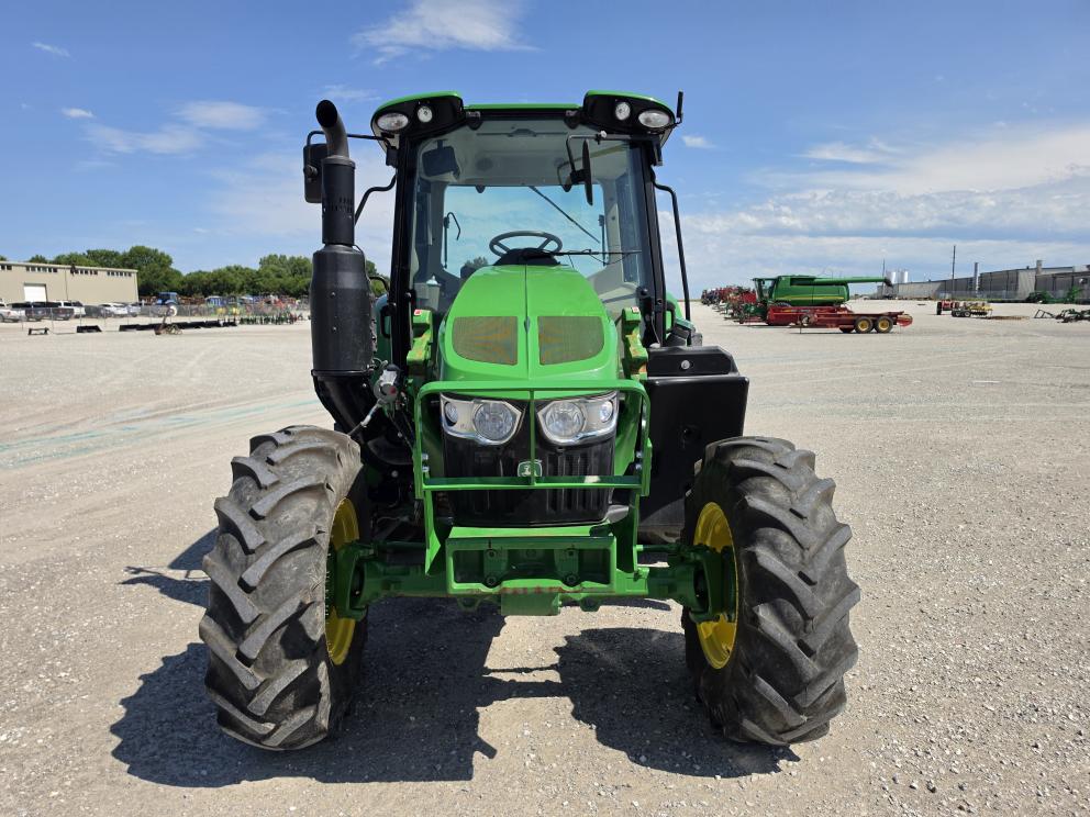 Image for 2020 John Deere 6110M