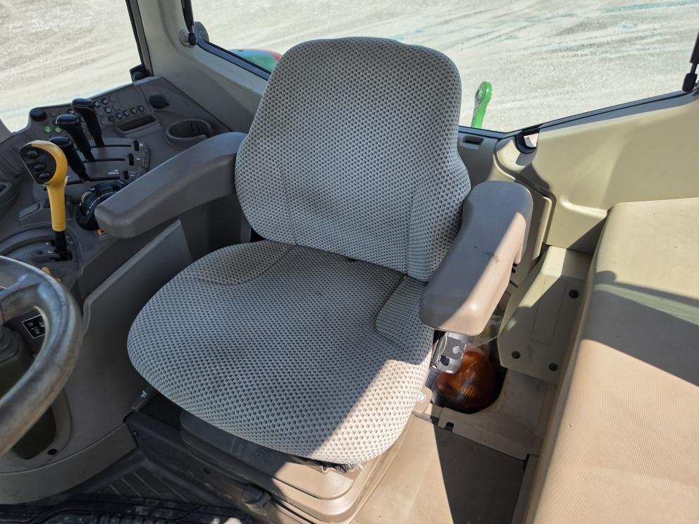 Image for 2020 John Deere 6110M