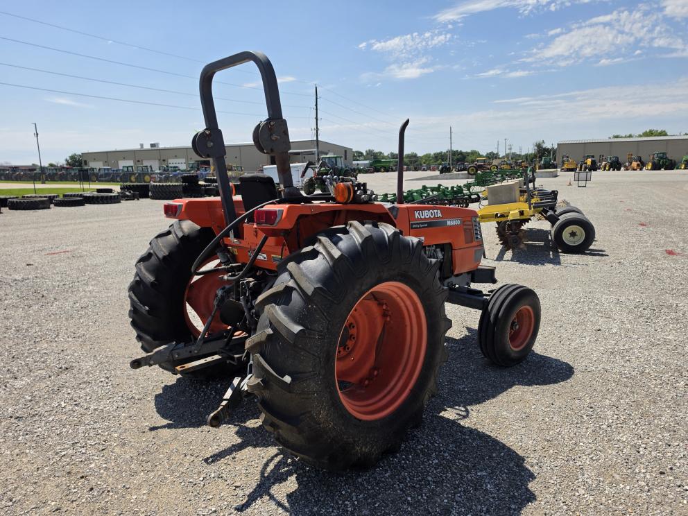 Image for 1998 Kubota M6800