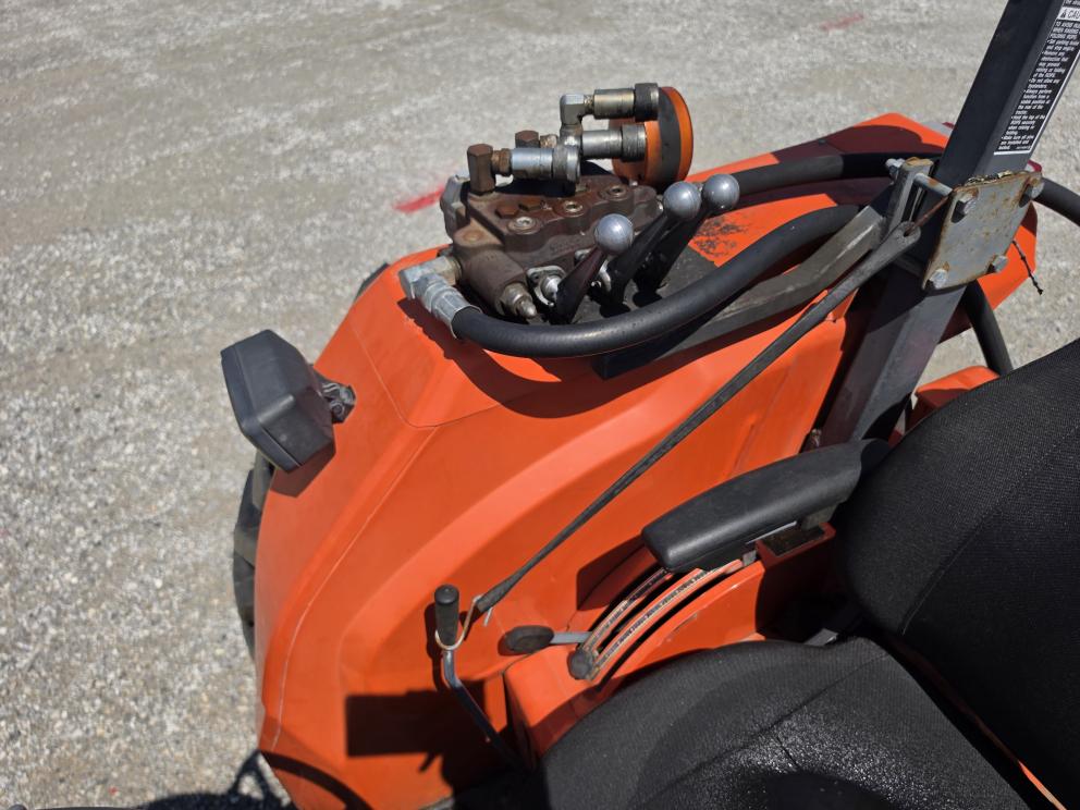 Image for 1998 Kubota M6800