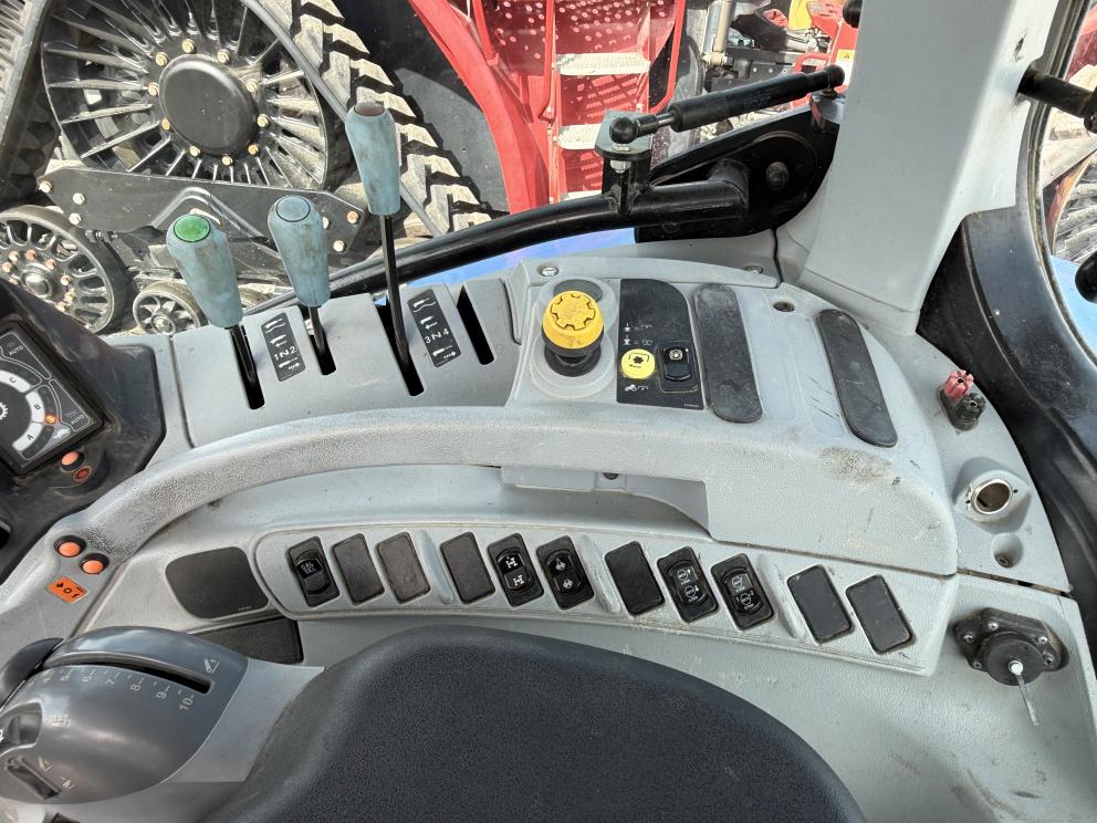 Image for 2014 New Holland T6.165