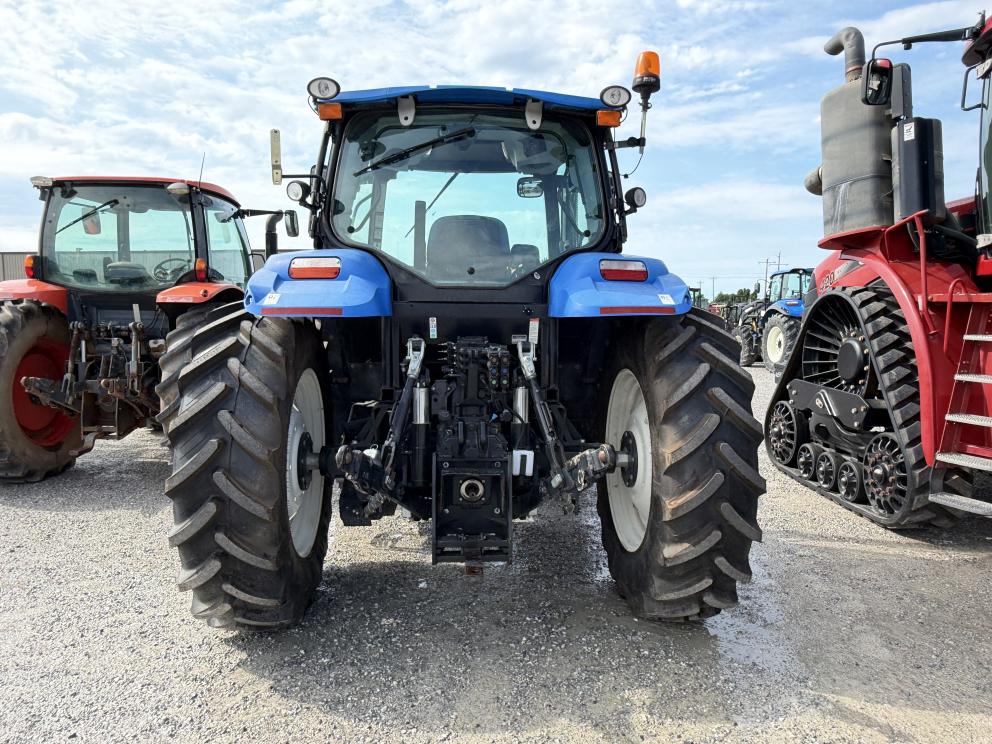 Image for 2014 New Holland T6.165