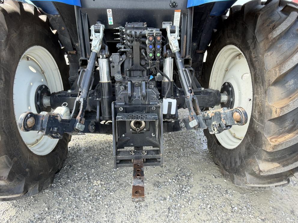 Image for 2014 New Holland T6.165