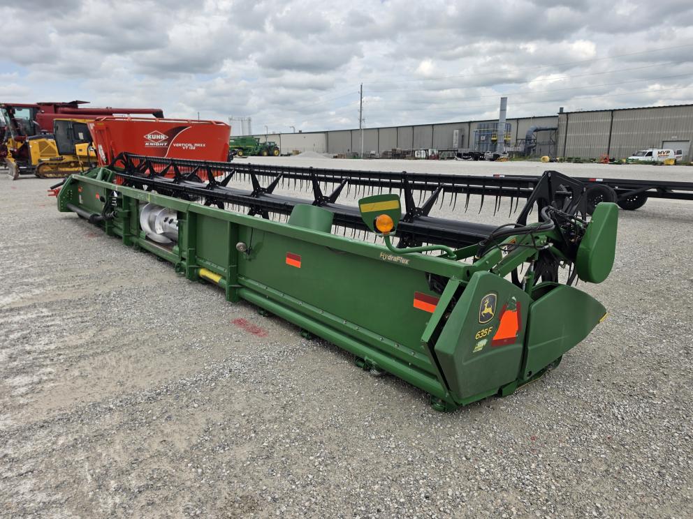 Image for 2008 John Deere 635F