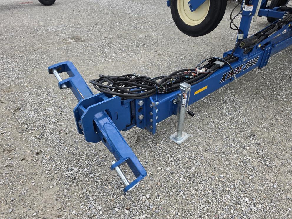Image for 2013 Kinze 3600