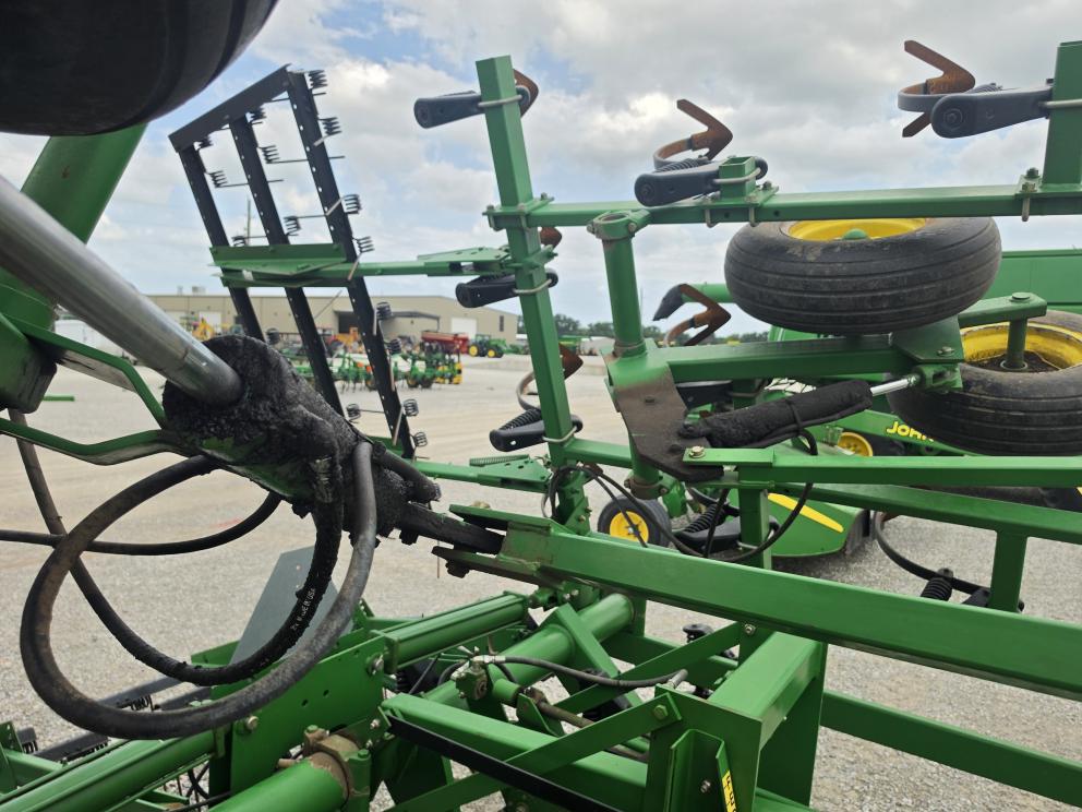Image for 1998 John Deere 980