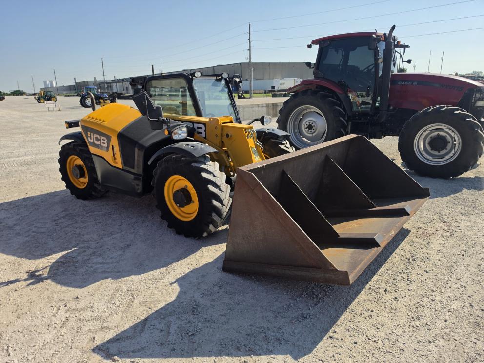 Image for 2010 JCB 527-58