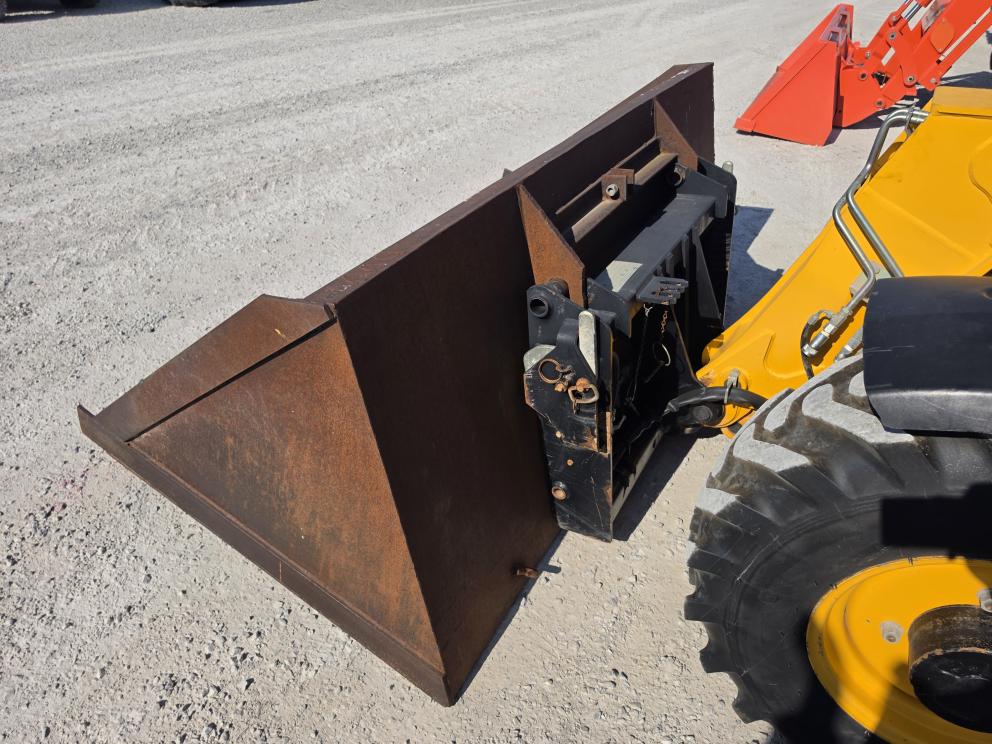 Image for 2010 JCB 527-58