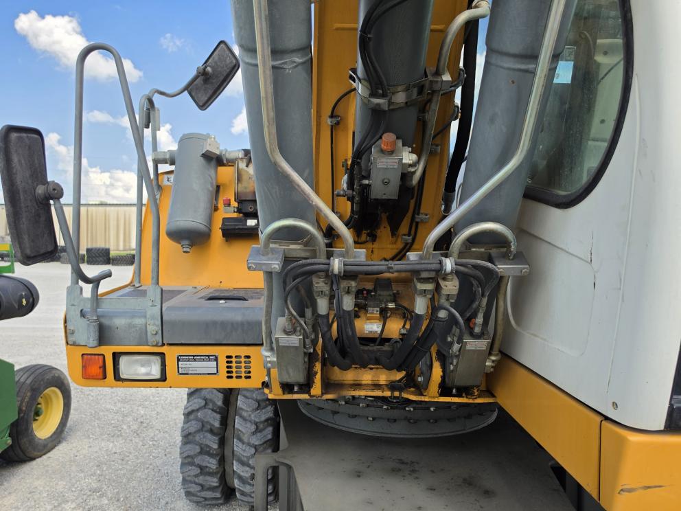 Image for 2006 Liebherr A 900 C Litronic