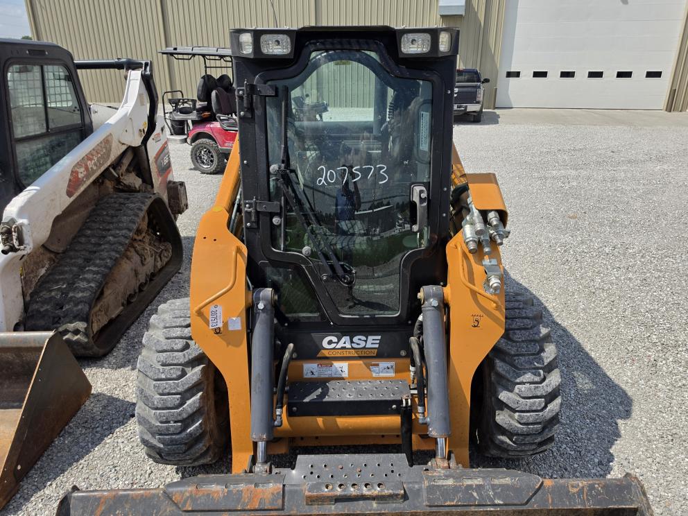 Image for 2017 Case SV280