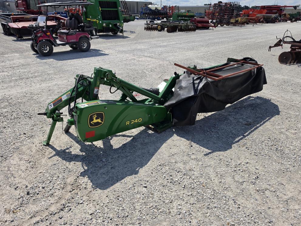 Image for 2020 John Deere R240