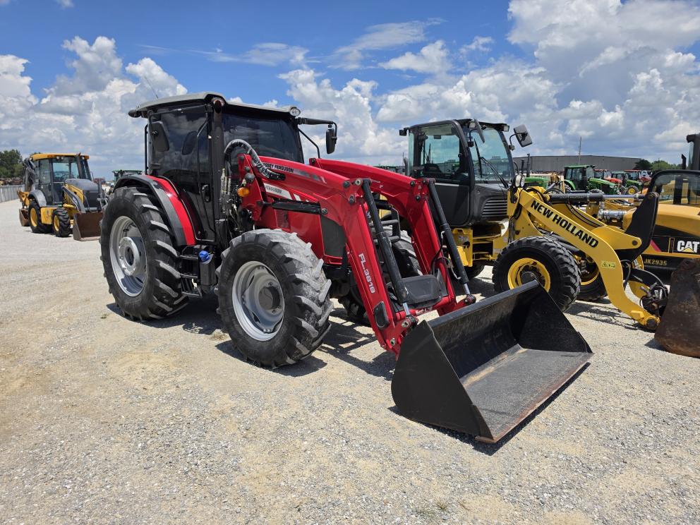Image for 2021 Massey Ferguson 6713