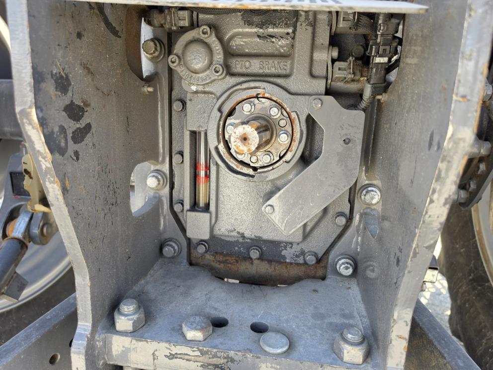 Image for 2021 Massey Ferguson 6713