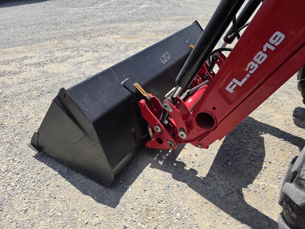 Image for 2021 Massey Ferguson 6713