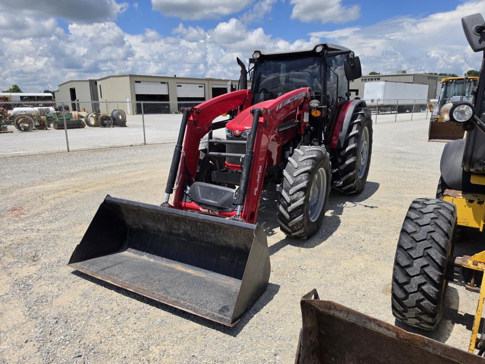 Image for 2021 Massey Ferguson 6713