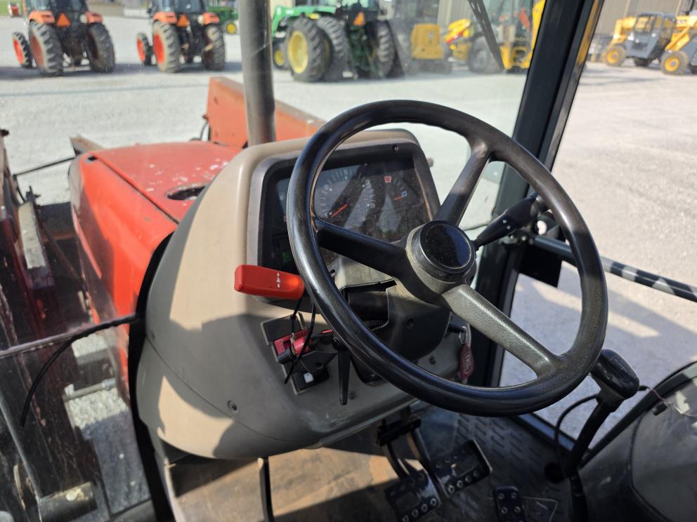 Image for 2001 Massey Ferguson 4270
