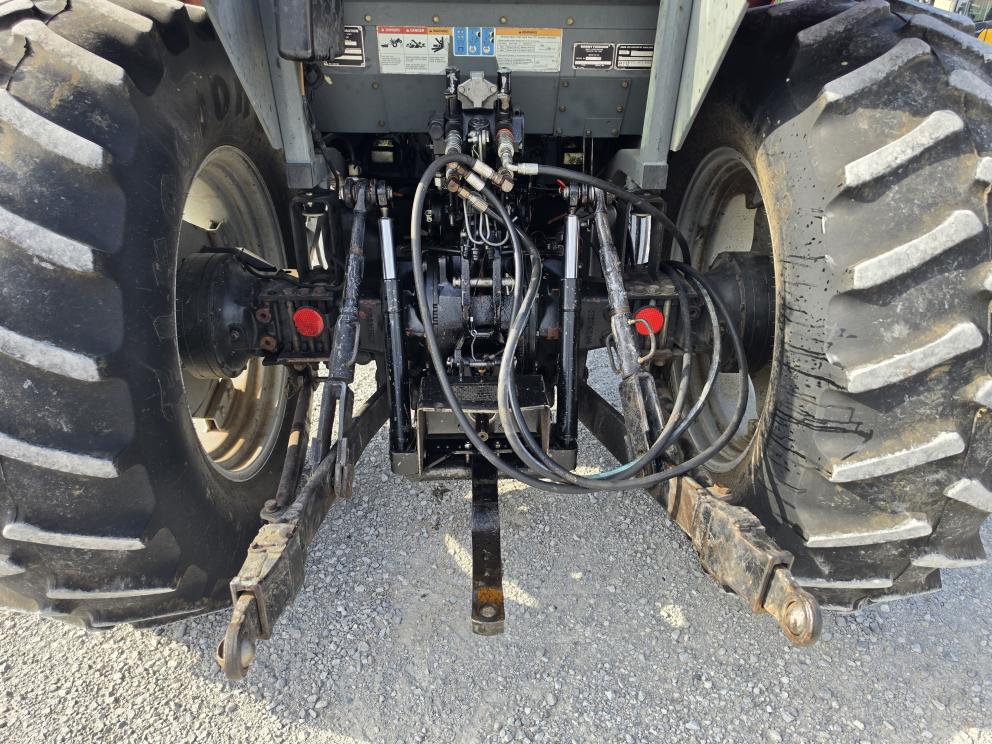 Image for 2001 Massey Ferguson 4270