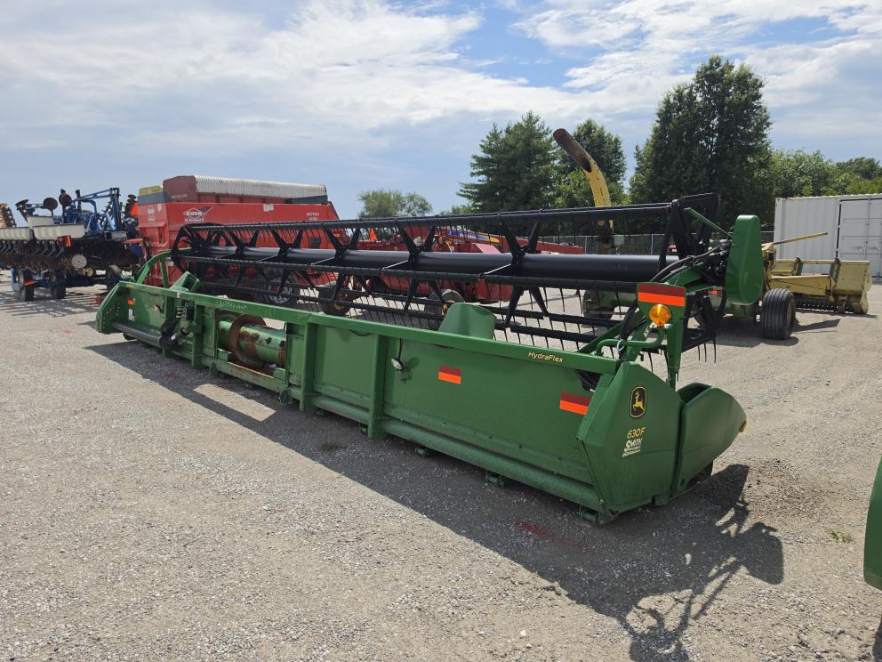 Image for 2011 John Deere 630F