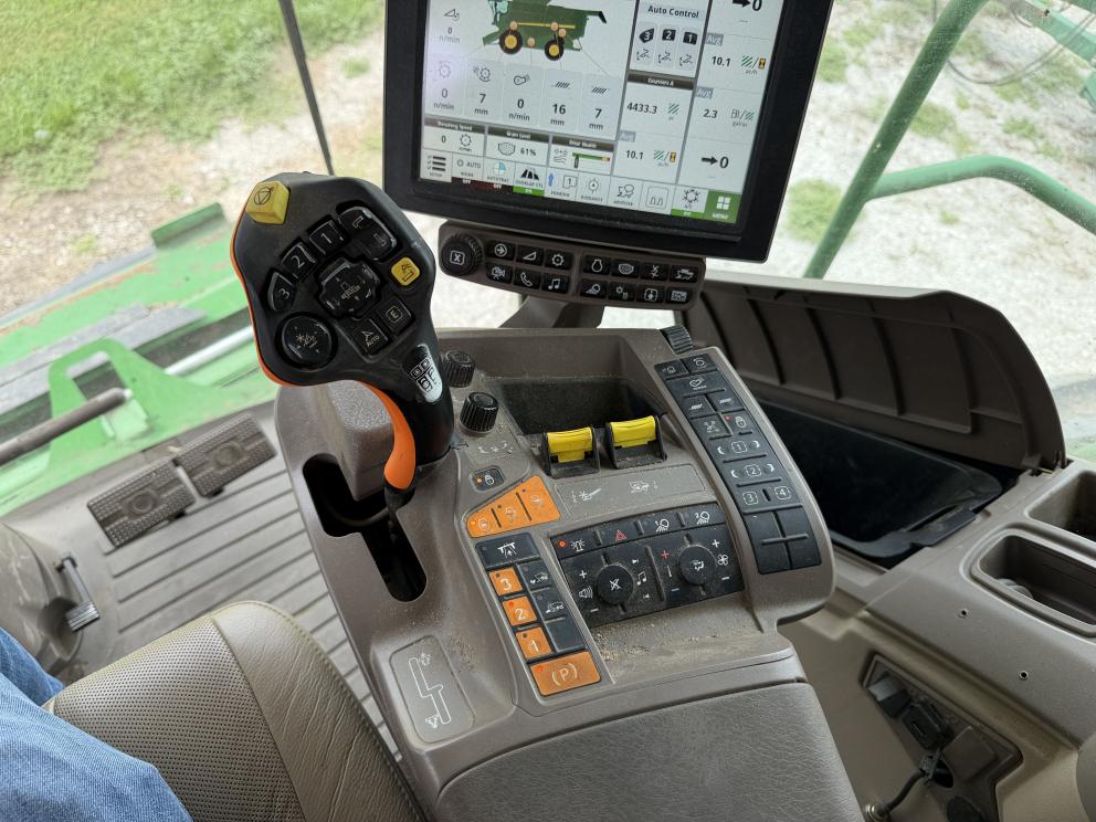 Image for 2019 John Deere S770