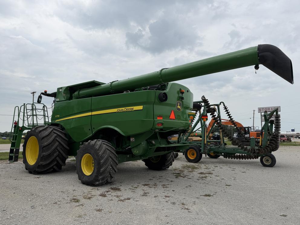 Image for 2019 John Deere S770