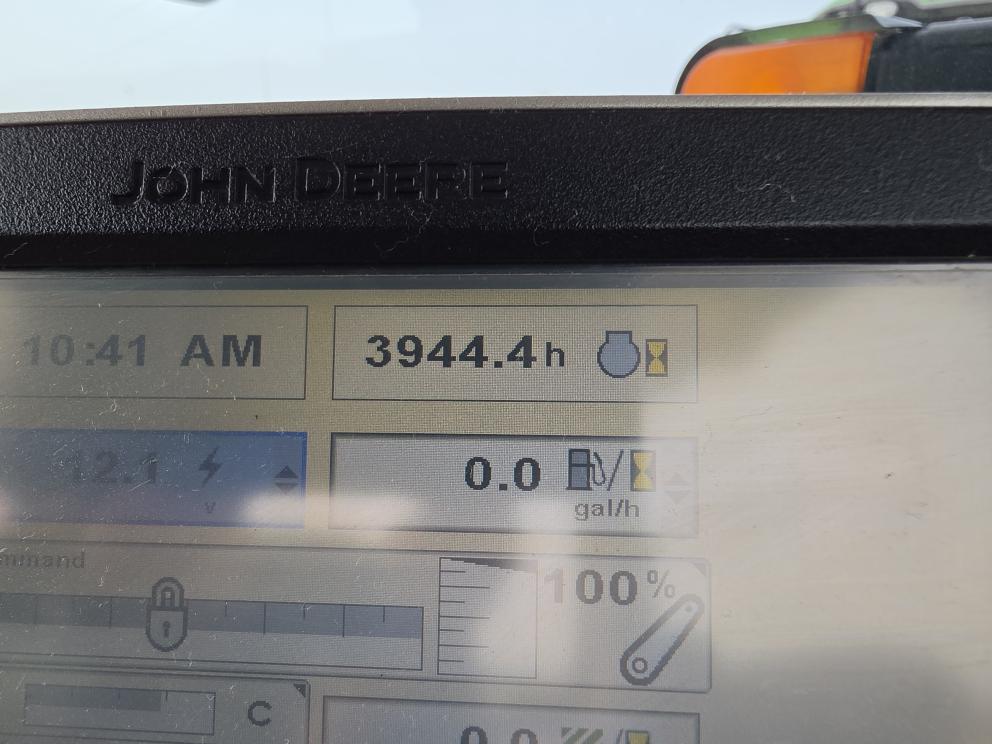 Image for 2013 John Deere 7200R