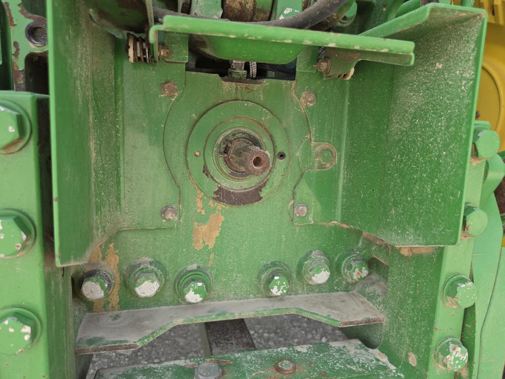 Image for 2013 John Deere 7200R