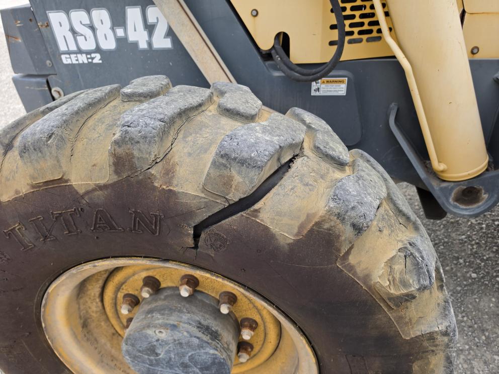 Image for 2016 Gehl RS8-42