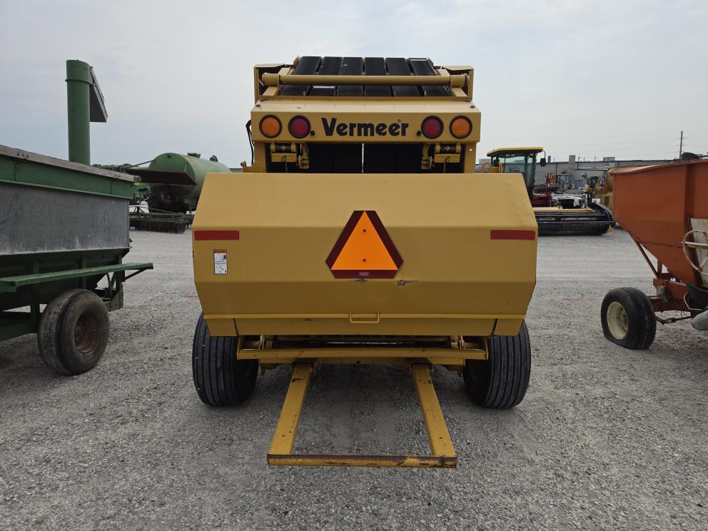 Image for 2005 Vermeer 604M