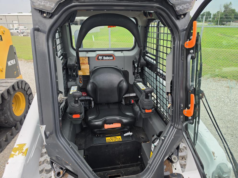 Image for 2020 Bobcat T66
