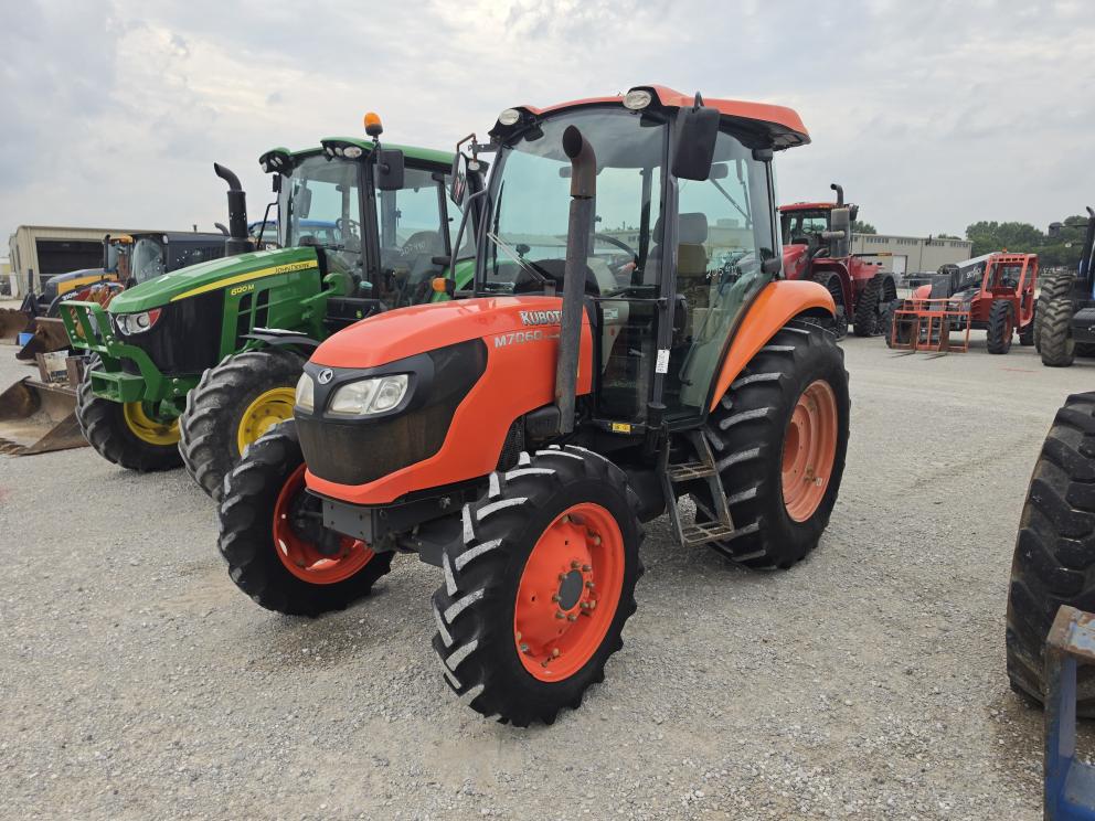 Image for 2016 Kubota M7060
