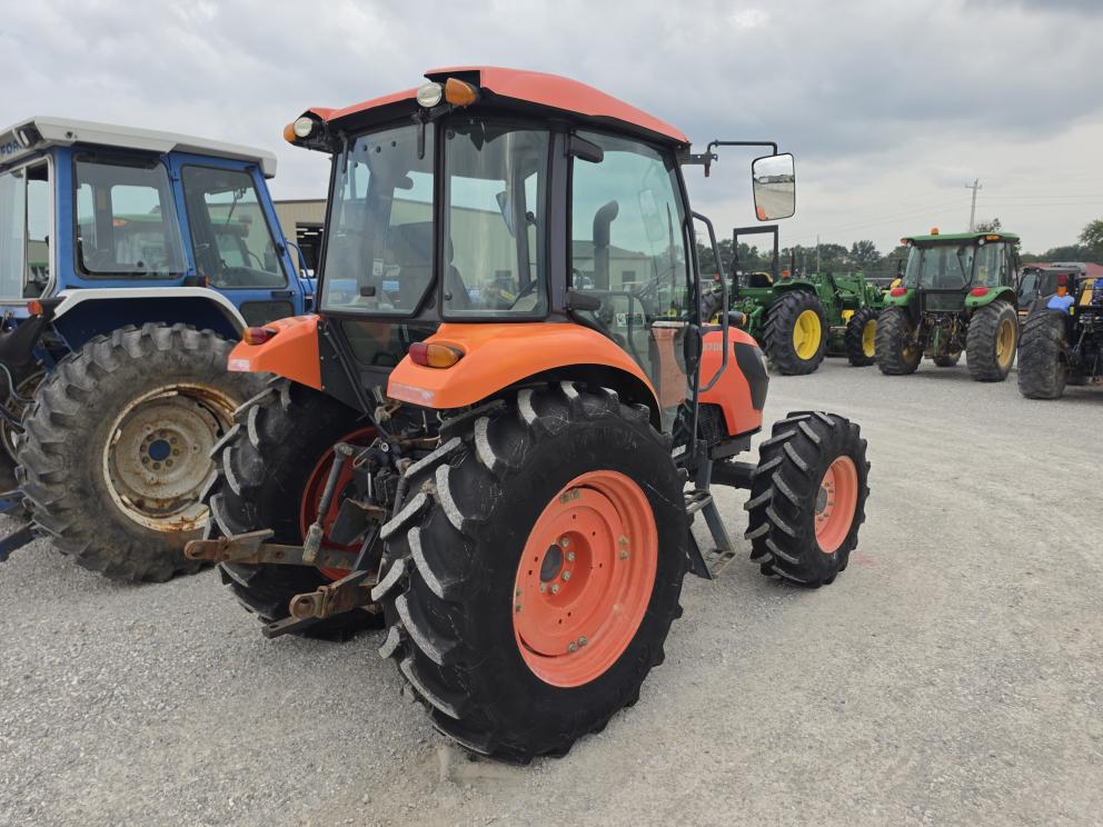 Image for 2017 Kubota M7060