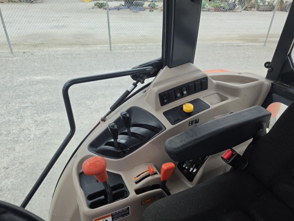 Image for 2017 Kubota M7060