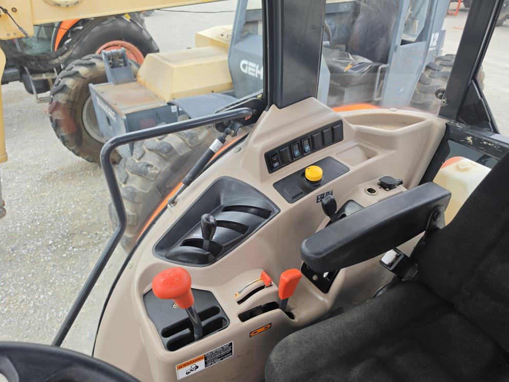 Image for 2015 Kubota M7060
